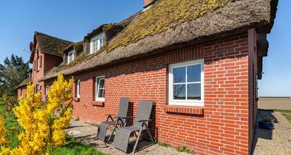 Apartment 'Fewo Weitblick' with Lake View, Shared Garden and Wi-Fi