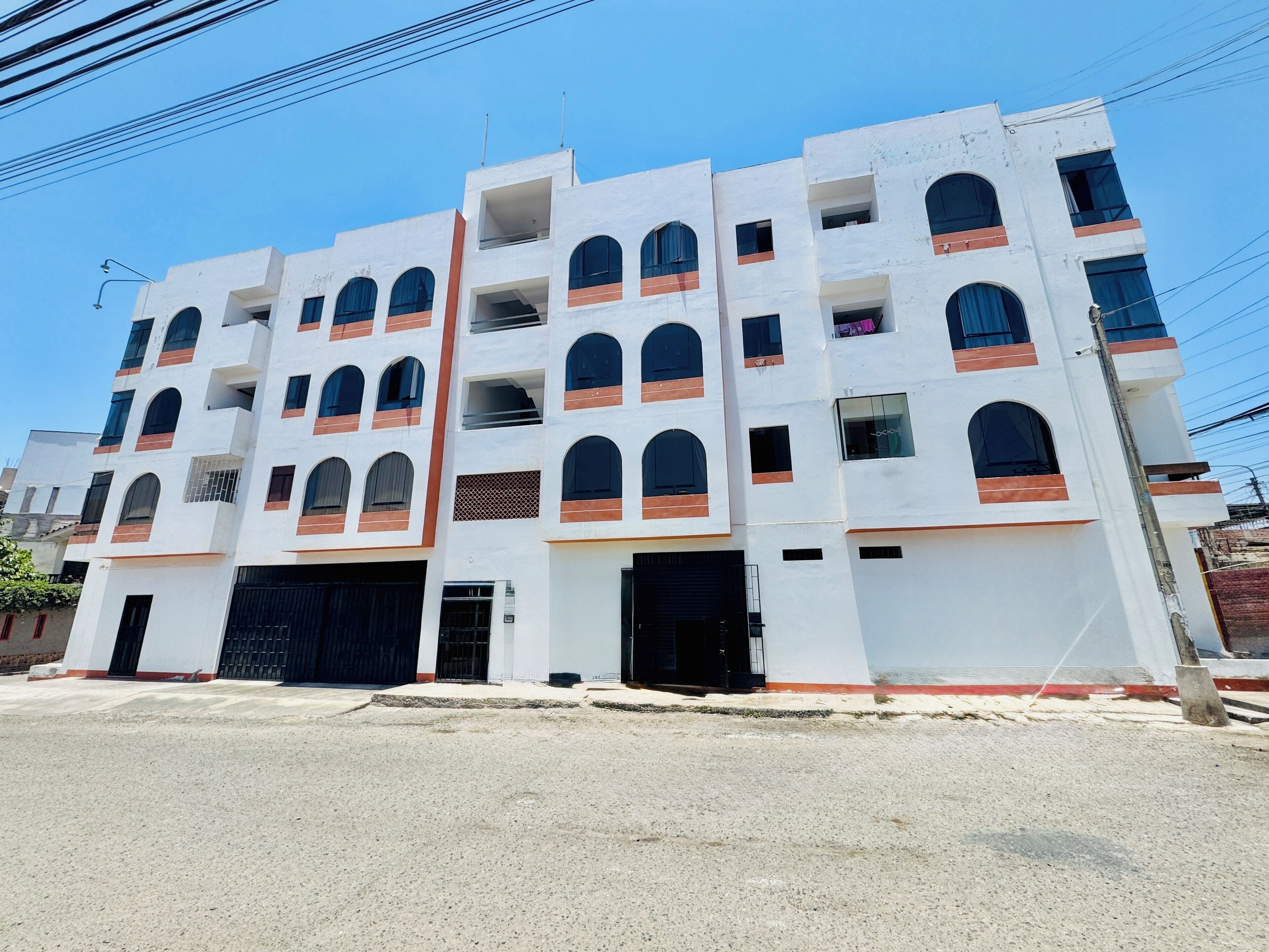 المنشأة من الخارج