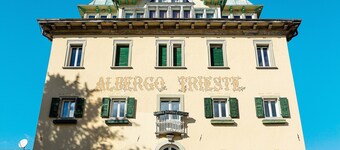 Room '12' with Wi-Fi