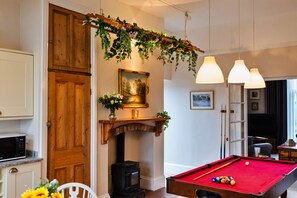 غرفة الألعاب