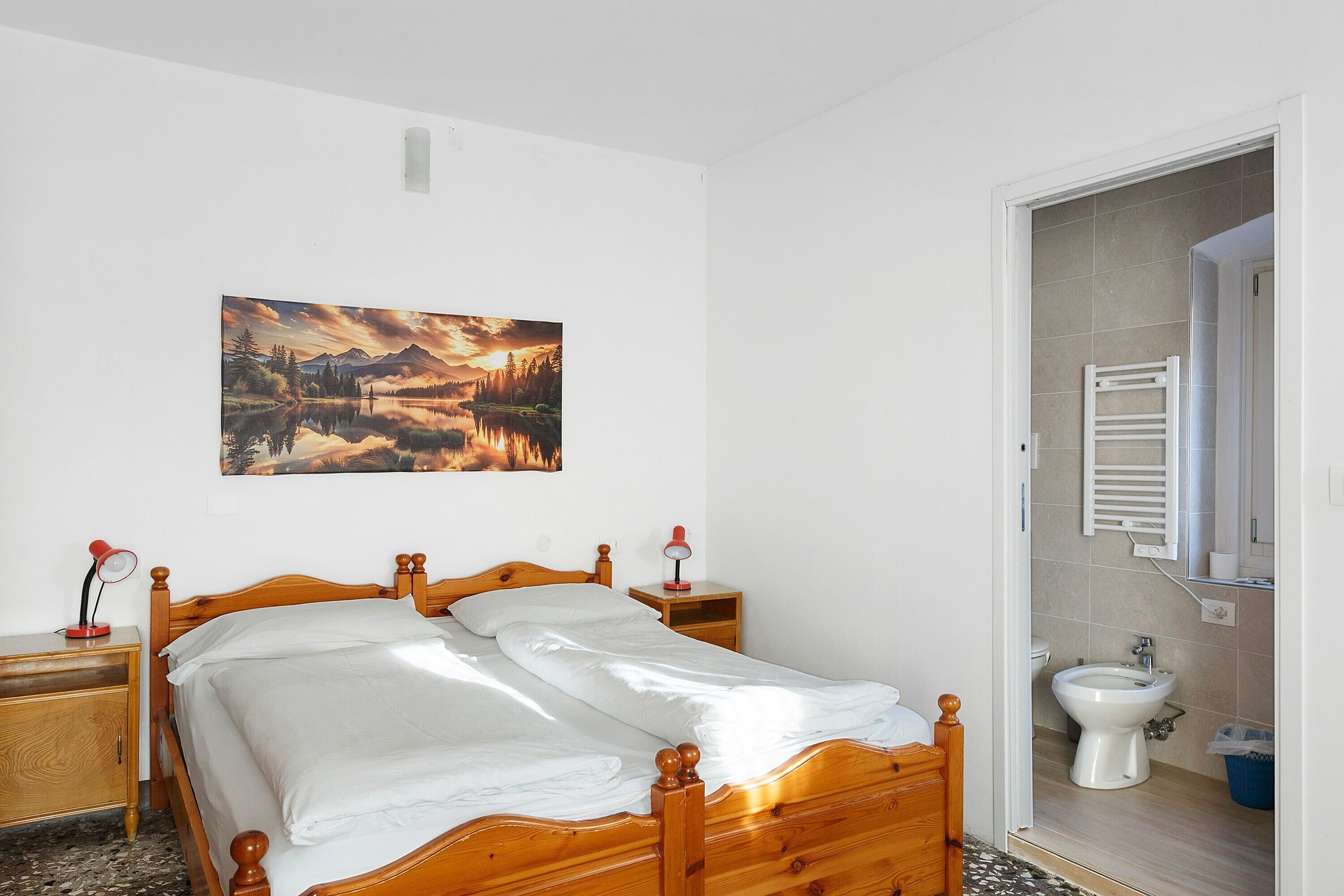 2 bedrooms, WiFi, bed sheets