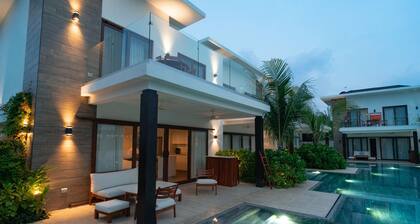 Villa With Direct Pool Access Breakfast Included