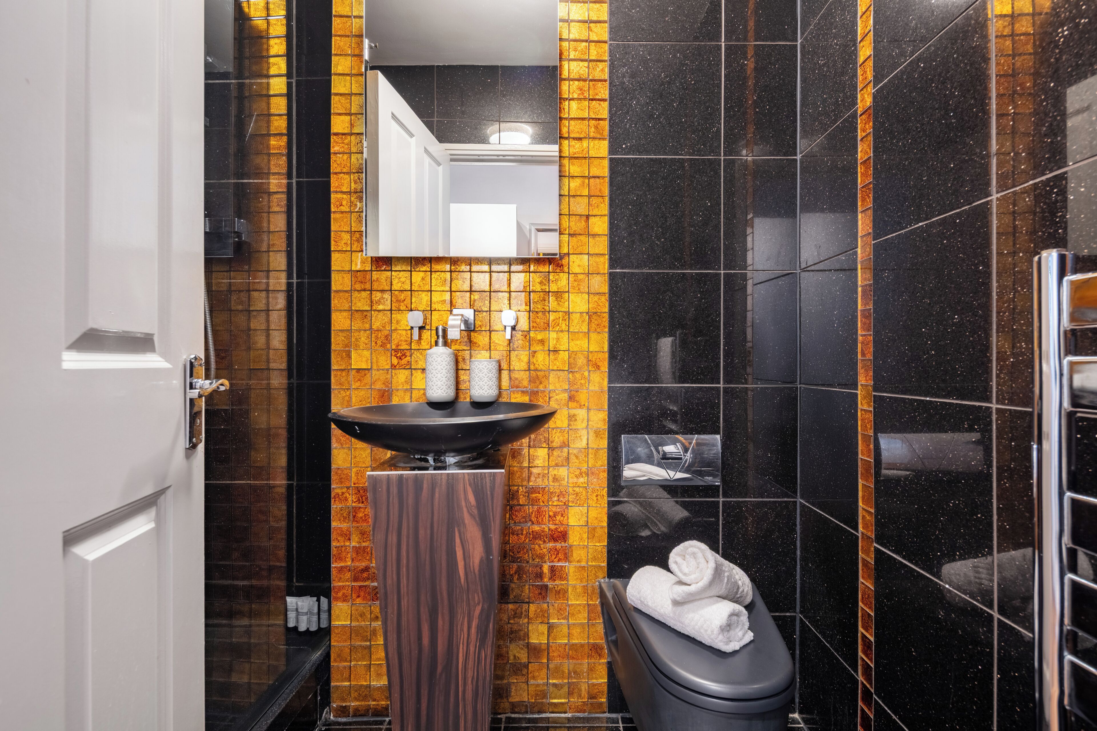 City Apartment, 1 Double Bed with Sofa bed, Non Smoking | Bathroom