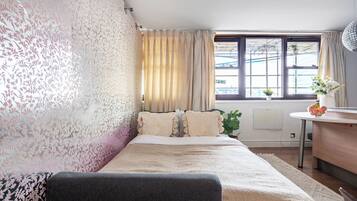 City Apartment, 1 Double Bed with Sofa bed, Non Smoking | Living area | 40-inch Smart TV with satellite channels