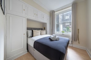 City Apartment, 1 Double Bed with Sofa bed, Non Smoking | Iron/ironing board, cribs/infant beds, free WiFi, bed sheets