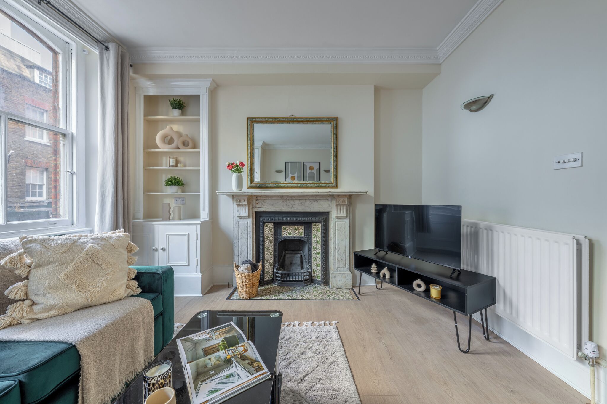 City Apartment, 1 Double Bed with Sofa bed, Non Smoking | Living area | 40-inch Smart TV with satellite channels