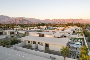 Exterior - Neon @ Elemento49 - Pool & Spa - Sleeps 16 (Indio)