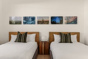 6 bedrooms, desk, free WiFi, bed sheets