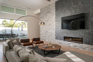 Smart-TV, peis og PC-skjermer