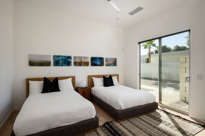 7 bedrooms, desk, free WiFi, bed sheets - Platinum @Elemento49 | Pool & Pickleball Sleeps 18 (Indio)