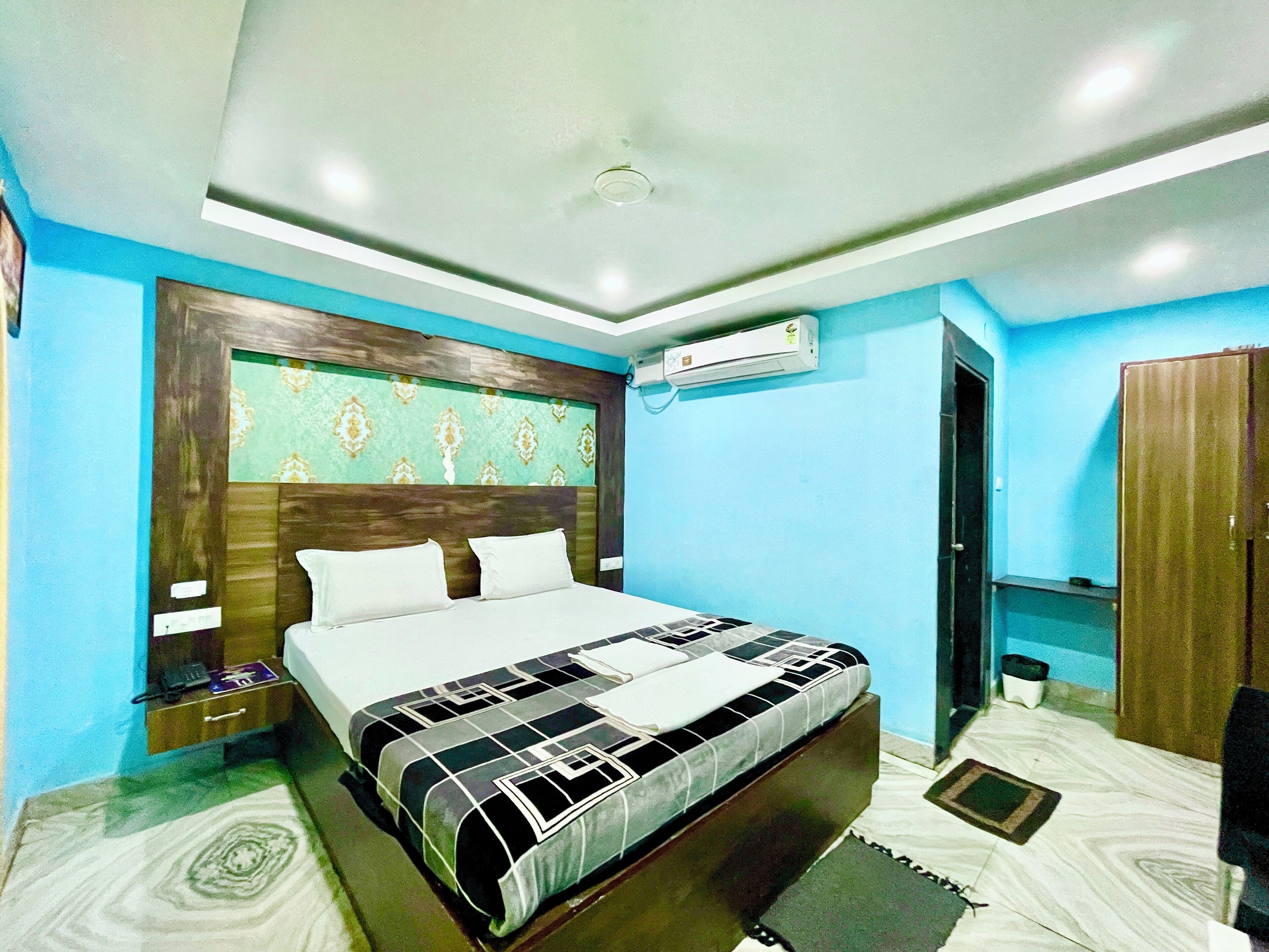 Deluxe Triple Room | Premium bedding, desk, laptop workspace, soundproofing