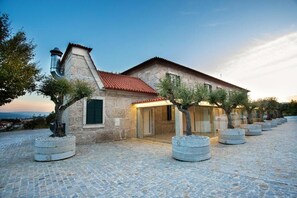 Exterior - Fonte Velha (Castelões)