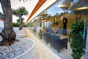 Outdoor dining - Fonte Velha (Castelões)