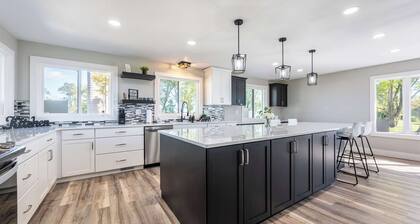 Private 4BR Estate on 11 acres | Game Room | Near Hospitals & Casino