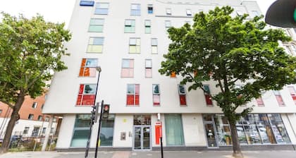 Student Only AXO Islington