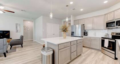 Charming Troy Escape Comfort Near Waco