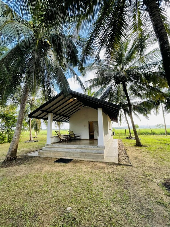 Deluxe Double Room, Patio, Garden View | Front of property