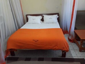 Habitación individual estándar | Wifi gratis y ropa de cama