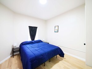 1 habitación, tabla de planchar con plancha, internet y ropa de cama 