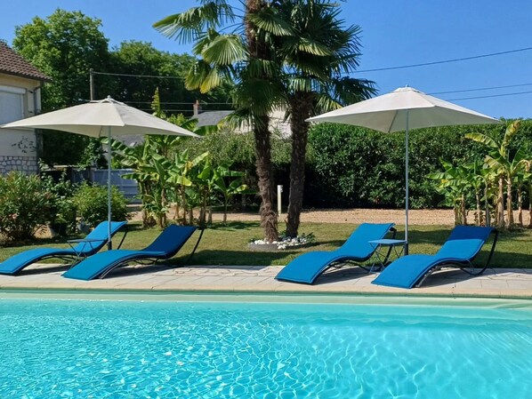 Pool - Cozy lodging for 4 with heated pool and wellness (La Flèche)
