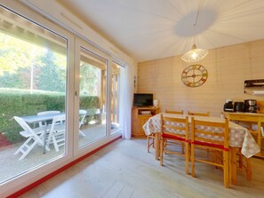 Dining - Calm central apartment with terrace - 4 people (Les Rousses)