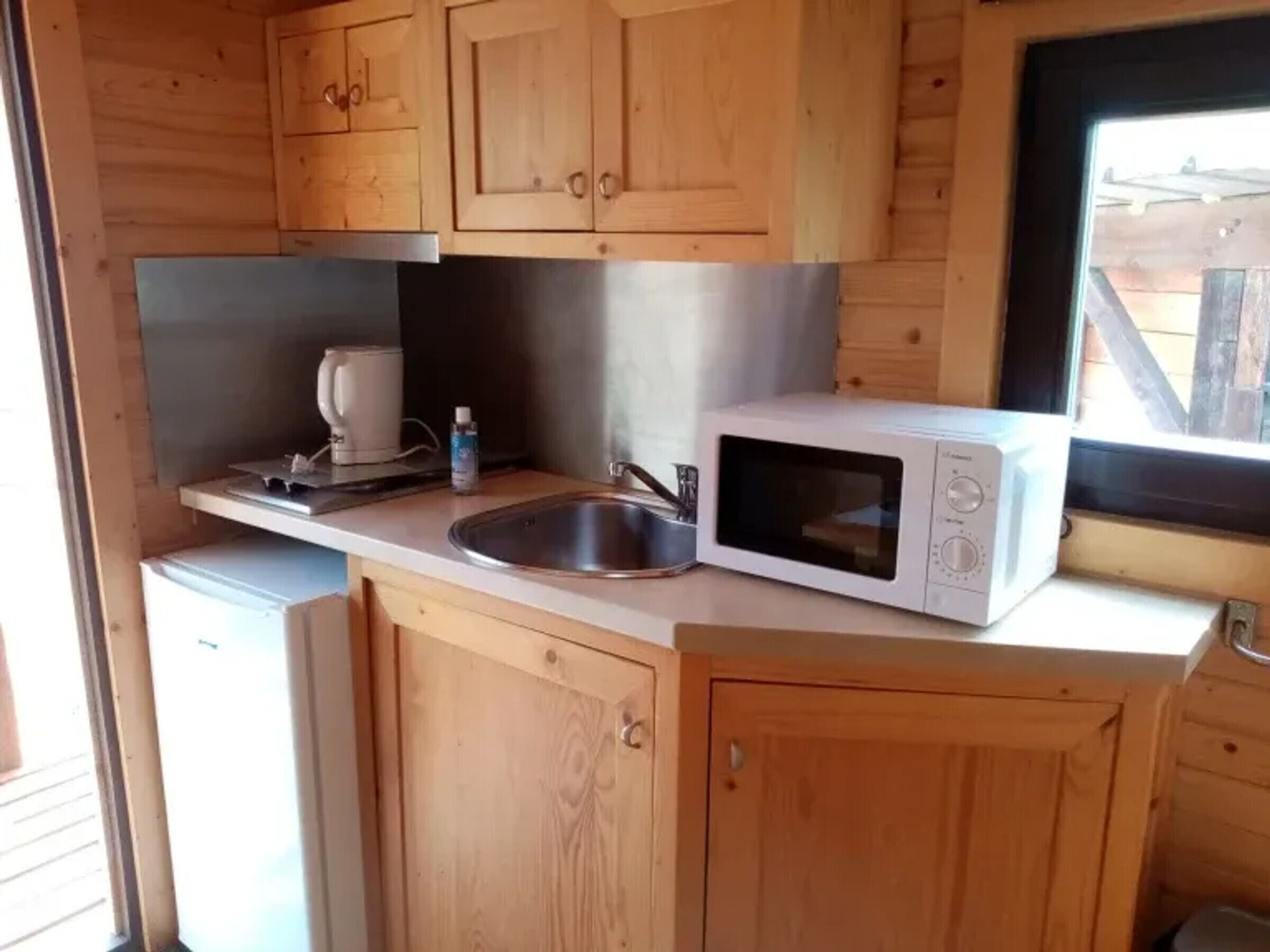 Réfrigérateur, micro-ondes