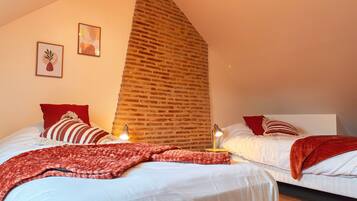 6 soverom, wi-fi (inkludert) og sengetøy