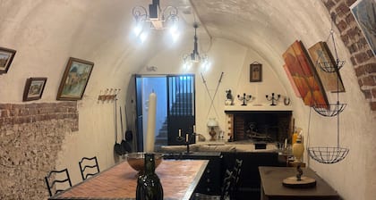 Cozy troglodyte cottage for a peaceful getaway