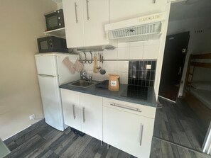 Kühlschrank, Mikrowelle