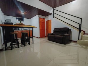 Apartment, 1 Bedroom, Patio, Garden View | Living room