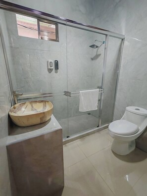 Apartment, 1 Bedroom, Patio, Garden View | Bathroom | Toilet paper