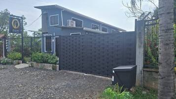 Apartment, 1 Bedroom, Patio, Garden View | Front of property