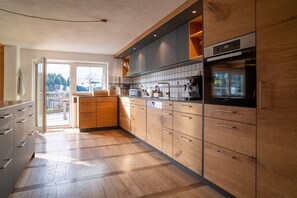 Uuni, liesi, astianpesukone