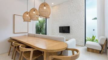 Villa, 1 King Bed with Sofa bed, Private Pool, Pool View | In-room dining