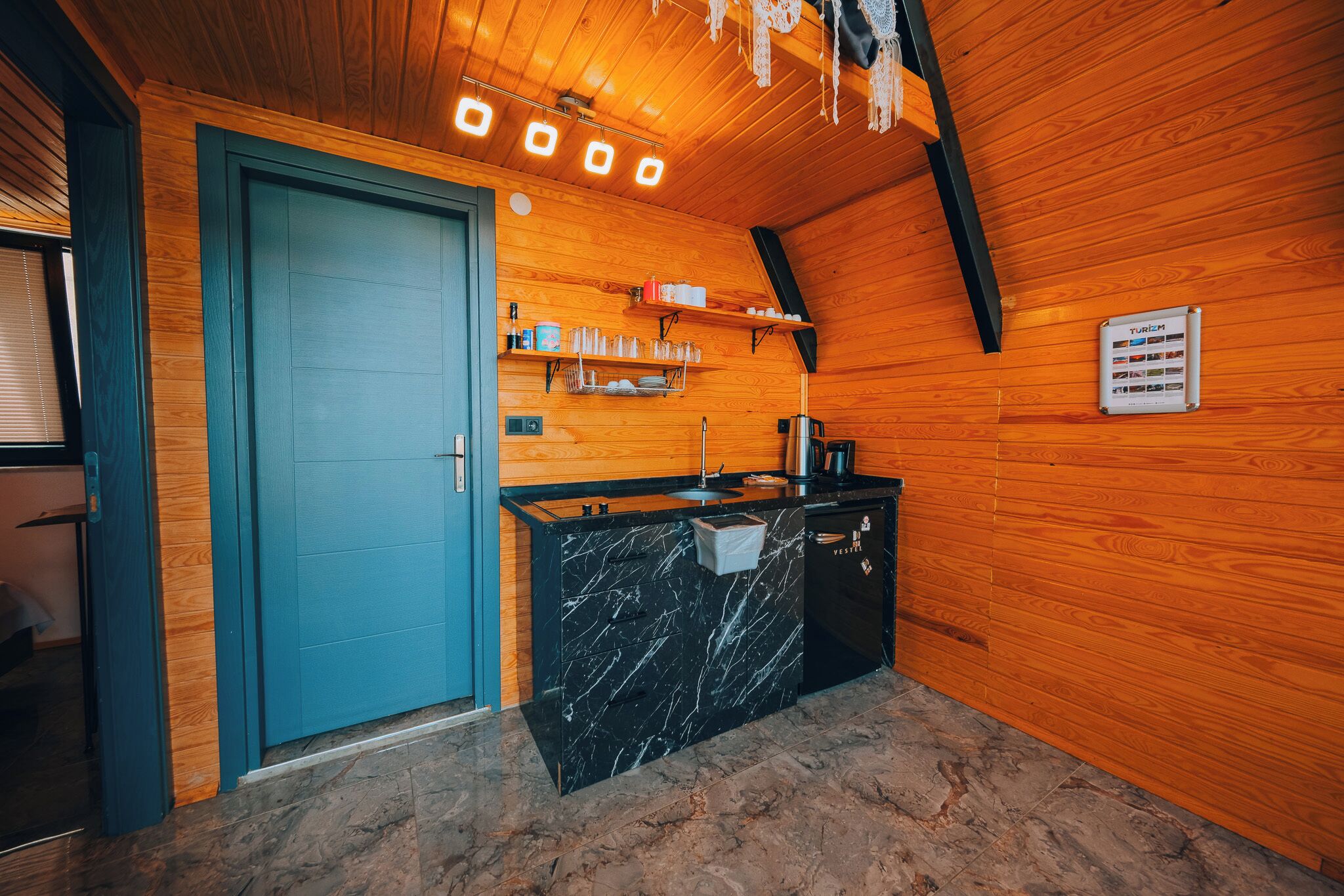 爐台、鍋具/餐盤/廚房用品