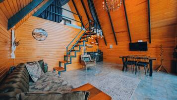 Iron/ironing board, free WiFi