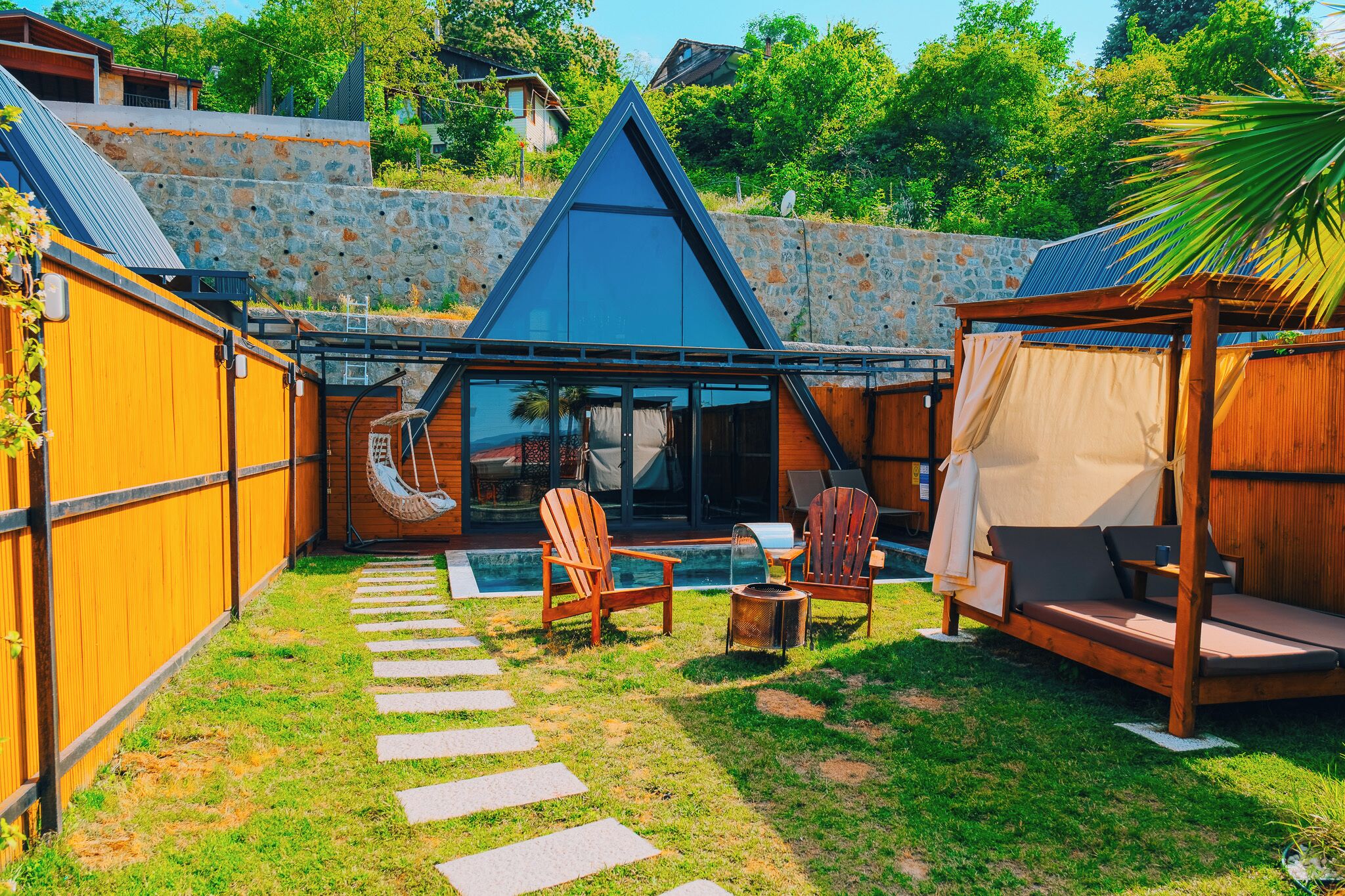 Standard Bungalow, 2 Bedrooms, Private Pool, Lake View | Iron/ironing board, free WiFi