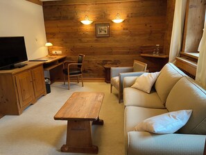 Studio Suite | Desk, free WiFi, bed sheets - Hotel Alpenhof (Bayrischzell)