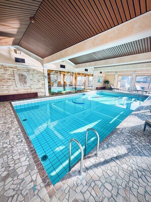 Indoor pool - Hotel Alpenhof (Bayrischzell)
