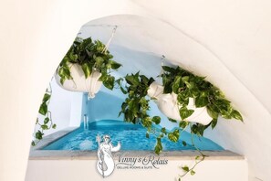 Passion Suite | Két bảo mật tại phòng, truy cập Internet không dây miễn phí