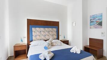 1 chambre, fer et planche Ă repasser, Wi-Fi, draps fournis