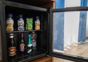 Interior - Room 'La Rocca 3' with Private Terrace, Wi-Fi and Air Conditioning (San Vito Lo Capo)