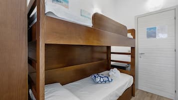 1 chambre, fer et planche Ă repasser, Wi-Fi, draps fournis