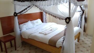 Habitación Deluxe doble | Wifi gratis y ropa de cama