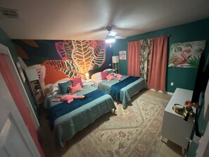 4 chambres, fer et planche à repasser, Wi-Fi, draps fournis