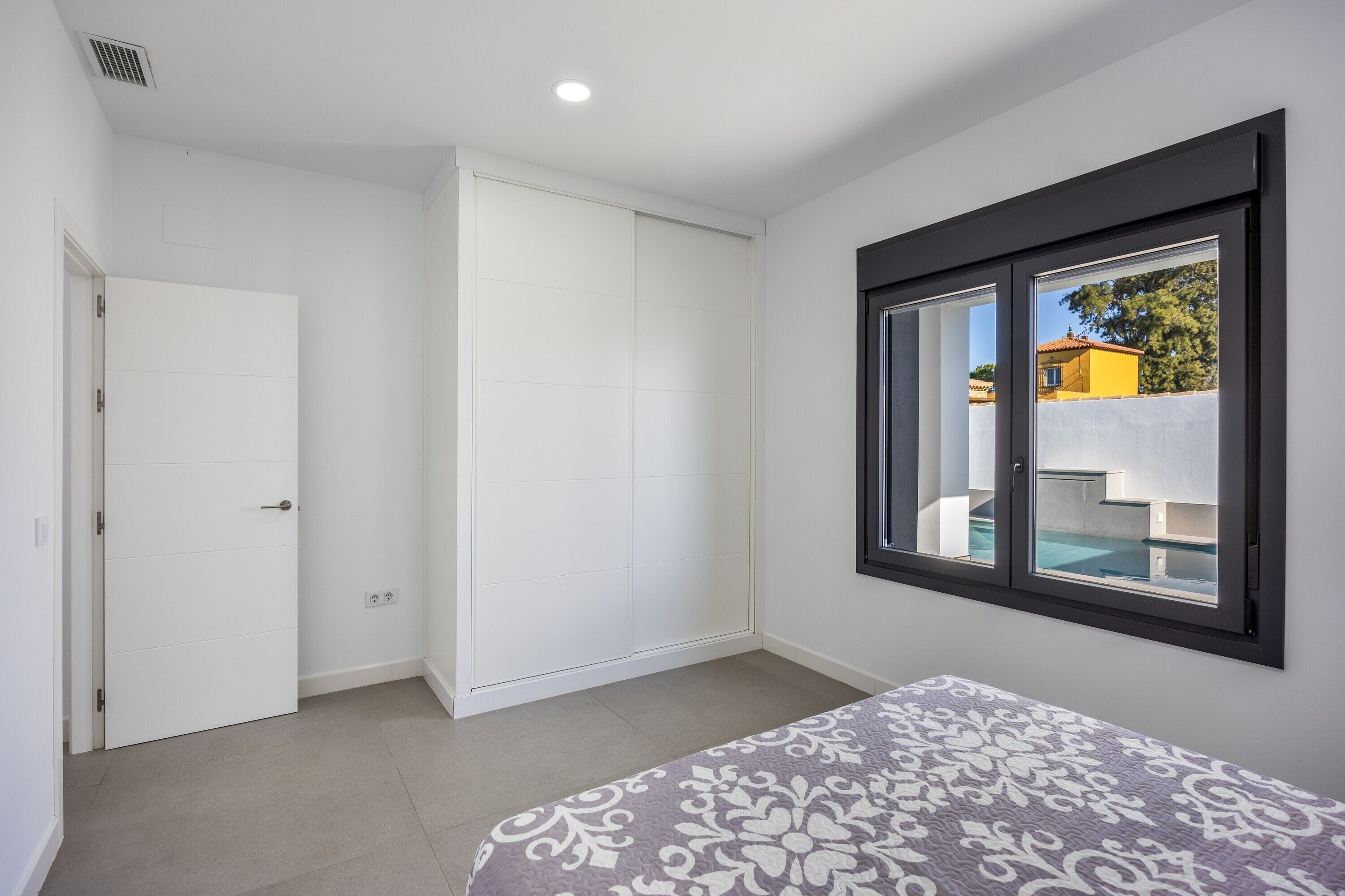 6 slaapkamers, wifi, beddengoed