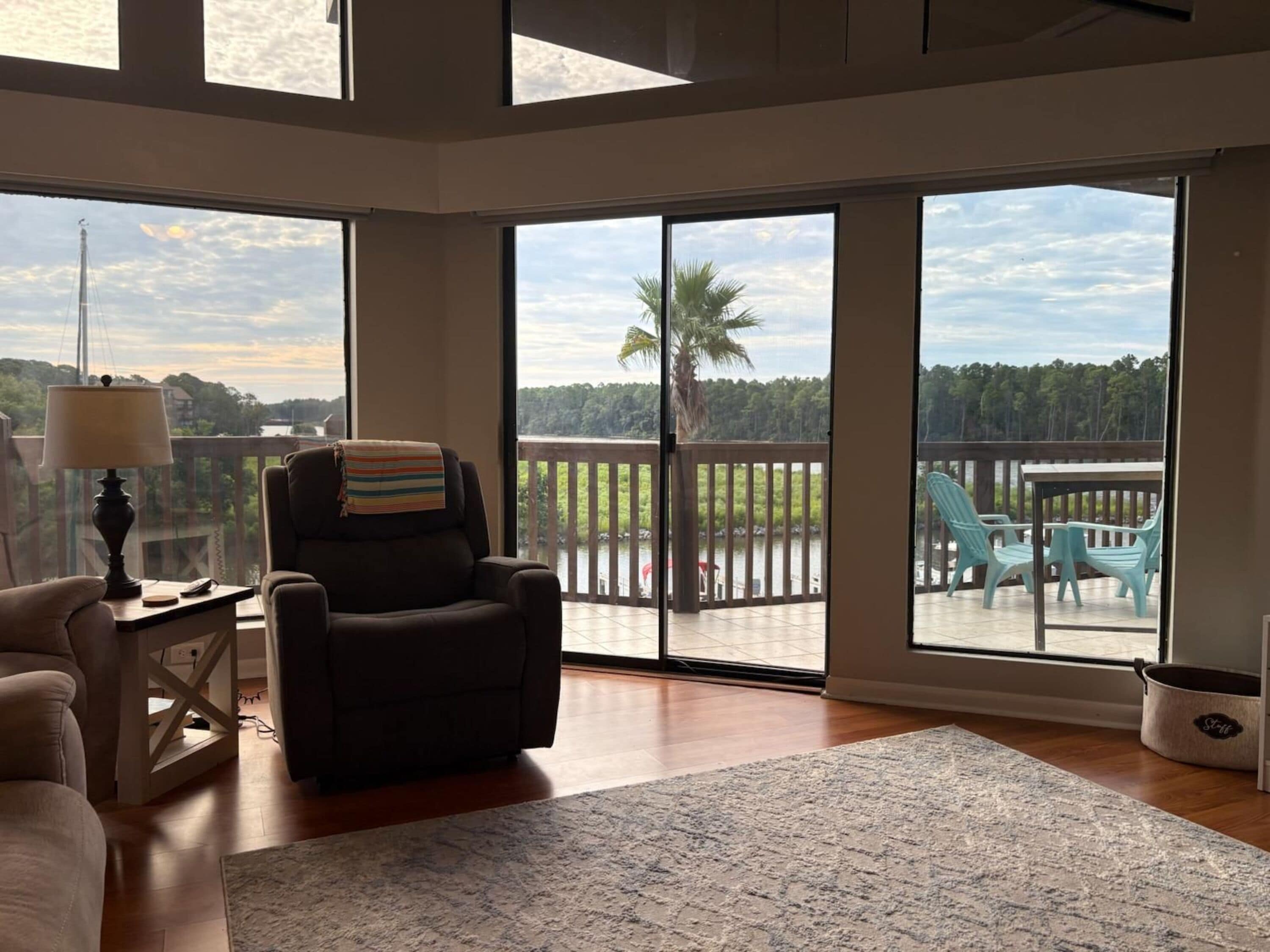 Appartement Duplex Signature, 4 chambres, cuisine, vue baie | Salle de séjour