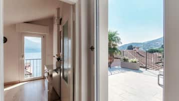 Vila, pemandangan danau | Seprai premium, selimut bulu angsa, dan setrika/meja setrika