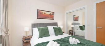Cosy Spacious 2-Bed Ground-Floor Apartment Near Aberdeen Airport, ARI & P&J Live