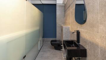 Lejlighed - udsigt til have | Badeværelse